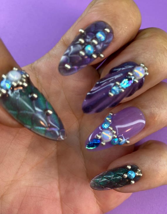 Mystic Mermaid luxury Press-On Nail Set | pearl & Scale Fantasy Nails | 3D mermaid Claws