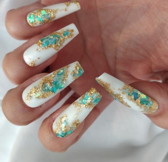 White/Blue and Gold Geode inspired press on nails