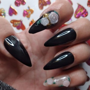 Thermal Gel color change red to white summer  roses black n gold detail press on nails, fake nails, false nails, reusable nails