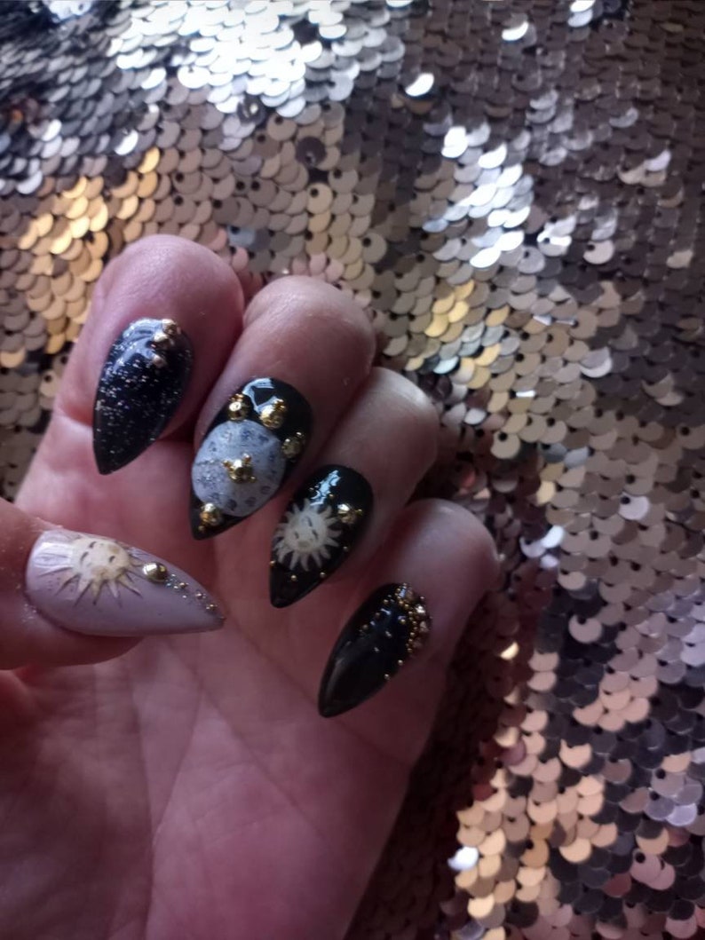 Sun moon n stars with zodiac wheel press on nail set, reusable nails artificial nail sets fake nails I gel nails acrylic nail sets halloween image 9