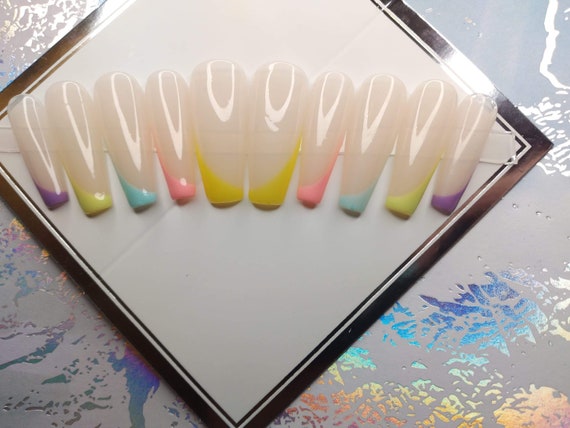 Pastel french tipped Nude press on nails ,artificial nail set ,reusable nails,fake nails