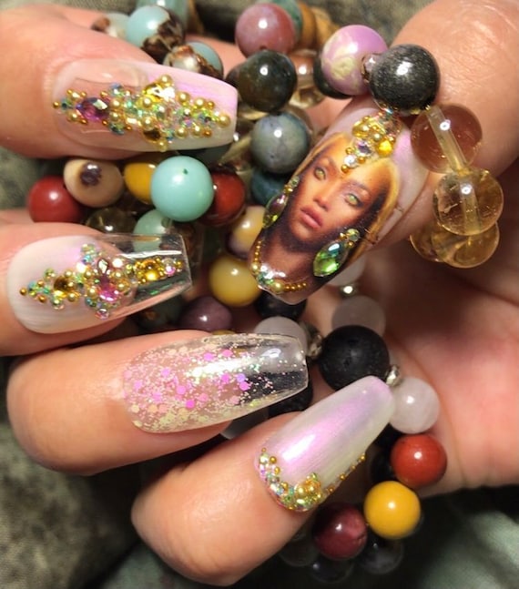 White summer pearl iridescent goddess med coffin Luxury Gel/acrylic Press On Nails available in any shape n length.