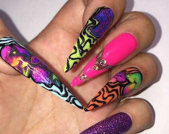 Neon psychedelic trippy mushroom luxury press on nails