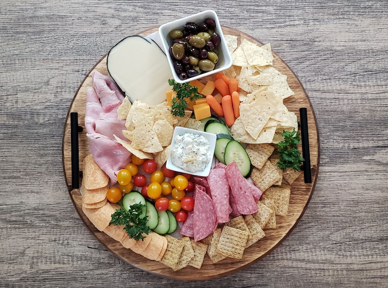 10 Viral Antipasto Charcuterie Board Ideas
