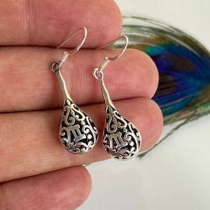 Teardrop Sterling Silver Dangle Earrings: Modern Filigree Design