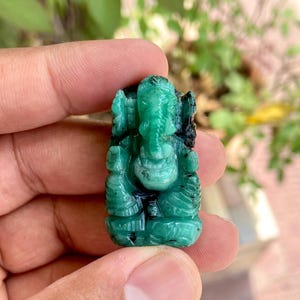 97.55 Ct, Natural Emerald Ganesh Gemstone Carving, Untreated Natural Green Emerald Lord Ganesh Ji Idol, Healing and Positivity Rare Ornament