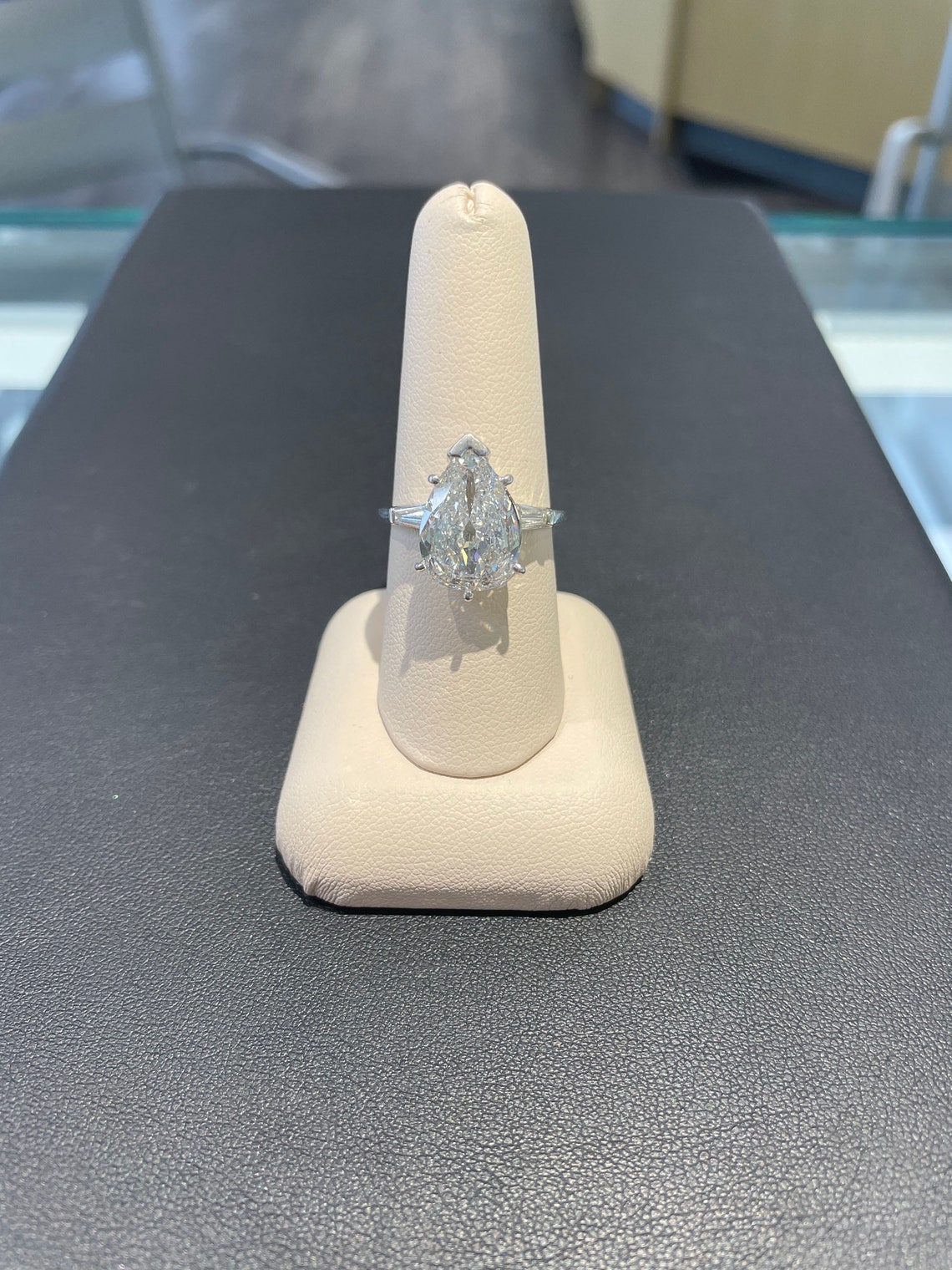 Anillo de compromiso de diamantes en forma de pera de 401 | Etsy