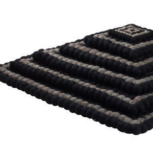 Felt mat - black - square - diameter 10-100 cm selectable