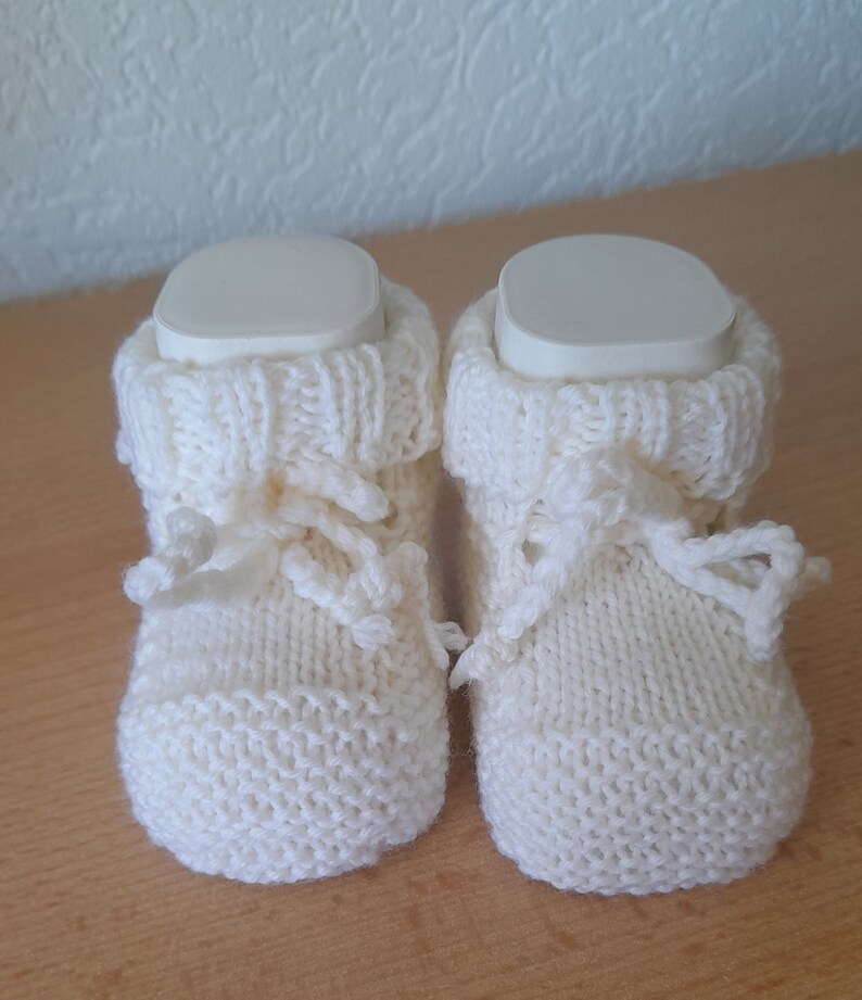 Babyschuhe gestrickt, Babykleidung, Schwangerschaft, Erstlingsschuhe Bild 1