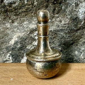 Vintage indisk miniatyr silver parfymflaska, fickdoftspridare