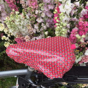 Fietszadelhoes handgemaakt van waterdichte stof