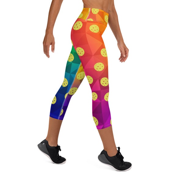 Pickleball Capri Leggings With Geometric Colorful Rainbow Design