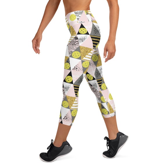 Pickleball Capri Leggings, Gold Pink Geometric Pattern, Womens