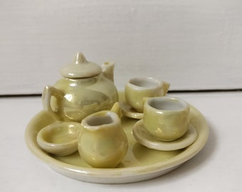 Puppenhaus Miniatur Porzellan Deko weiß mit goldenem Rand 3 Teile 