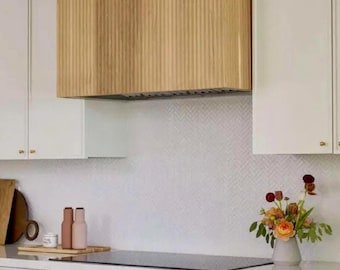 Coifa de ventilação canelada personalizada em carvalho branco