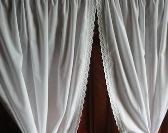 2 curtains, white, shabby, vintage, scarves, handwork,