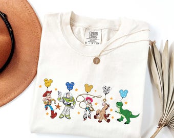 Camiseta Comfort Colors® de Toy Story, Disney, Toy Story, Woody, Buzz, Jessie, Bullseye y Rex, Disney Trip
