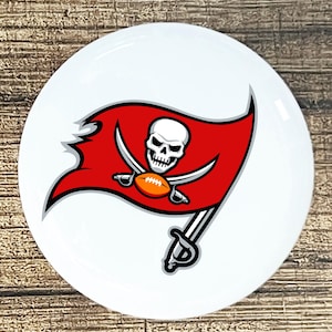 TAMPA BAY BUCS home decor ceramic knob kitchen cabinet door or drawer pull white
