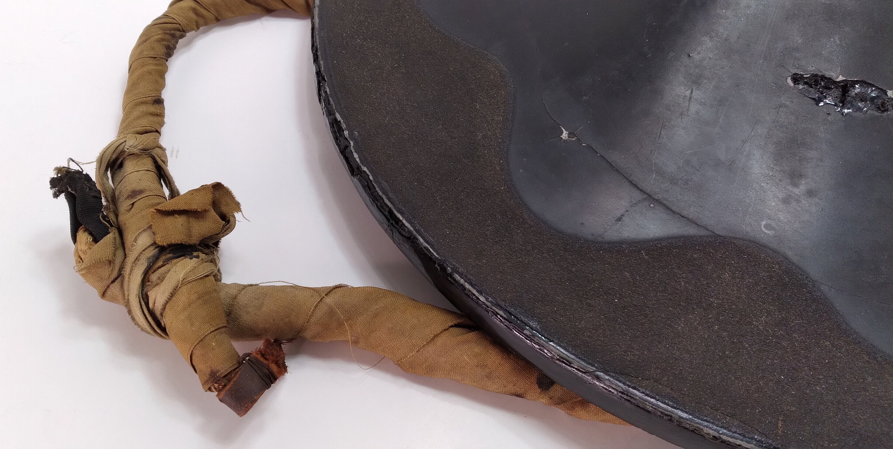 本物の江戸時代（1603-1867）の侍の陣笠、日本の陣笠の鎧、日本の鎧の