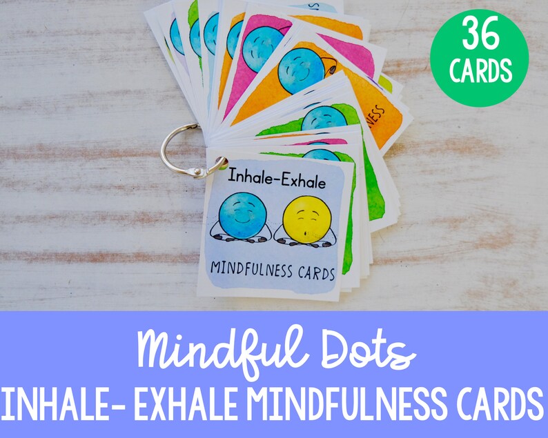 Puede incluir: Un juego de 36 tarjetas de mindfulness con ilustraciones coloridas y el texto "Inhale-Exhale Mindfulness Cards". Las tarjetas est&aacute;n dise&ntilde;adas para ayudar con los ejercicios de respiraci&oacute;n y la relajaci&oacute;n.