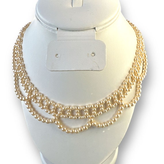 Collar Style Faux Pearl Beaded Necklace 16-19"