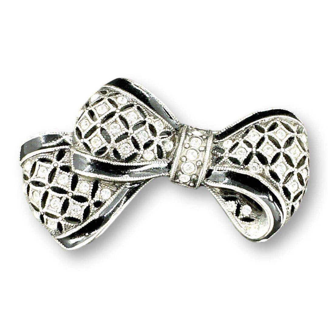 Broche Vintage En Forme De Nœud Avec Strass Brillants – élégante Et Rétro