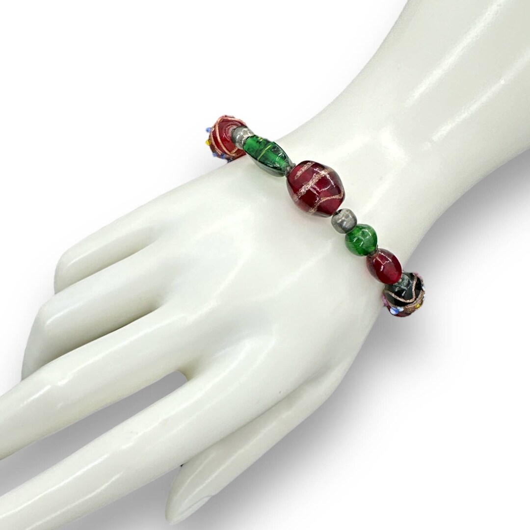 Glass Beads Red and Green Bracelet Stocking Charm Silver Plated Toggle