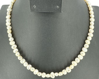 Collar de mujer con cuentas blancas de perlas de agua dulce, 16 "con cierre especial