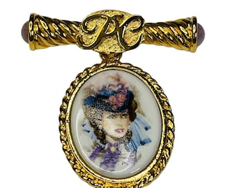 90s Presidents Club Dangling Cameo Brooch Two Pink Jadeite