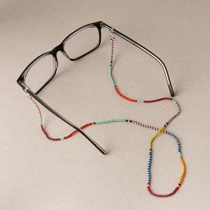 Lifesavers - Native Beaded Glasses Chain - Handmade by Mexican Artisans - Mother Sierra