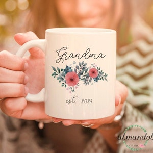 Grandma Est. 2025 Grandma To Be Coffee Mug. Baby Announcement Grandmother Gift. Pregnancy Reveal Gift For Grammy.