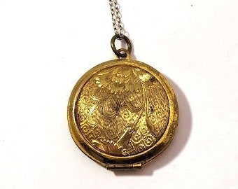 Vintage Art Nouveau Locket, 1940's