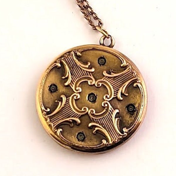 Victorian Locket - Etsy