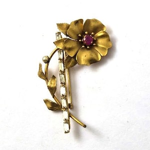 Vintage Gold Filled Flower Pin, 1940&#39;s