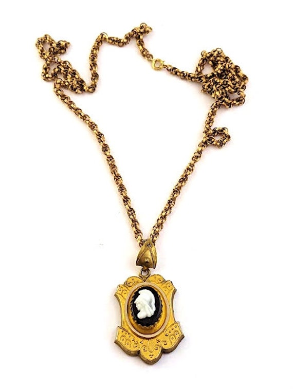 Victorian Cameo Necklace, 1900's, Vintage Jewelry - image 4