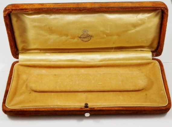 Vintage Velvet Necklace Box