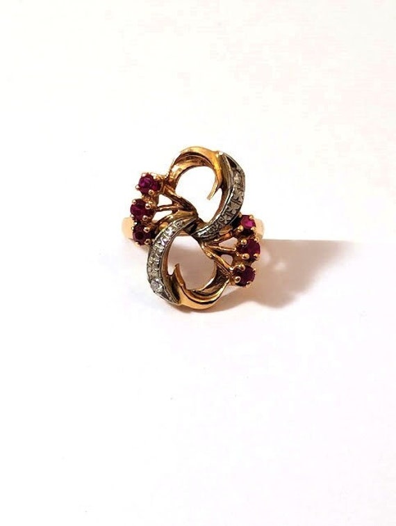 Art Deco Diamond and Ruby Ring in 14k Gold, 1920's