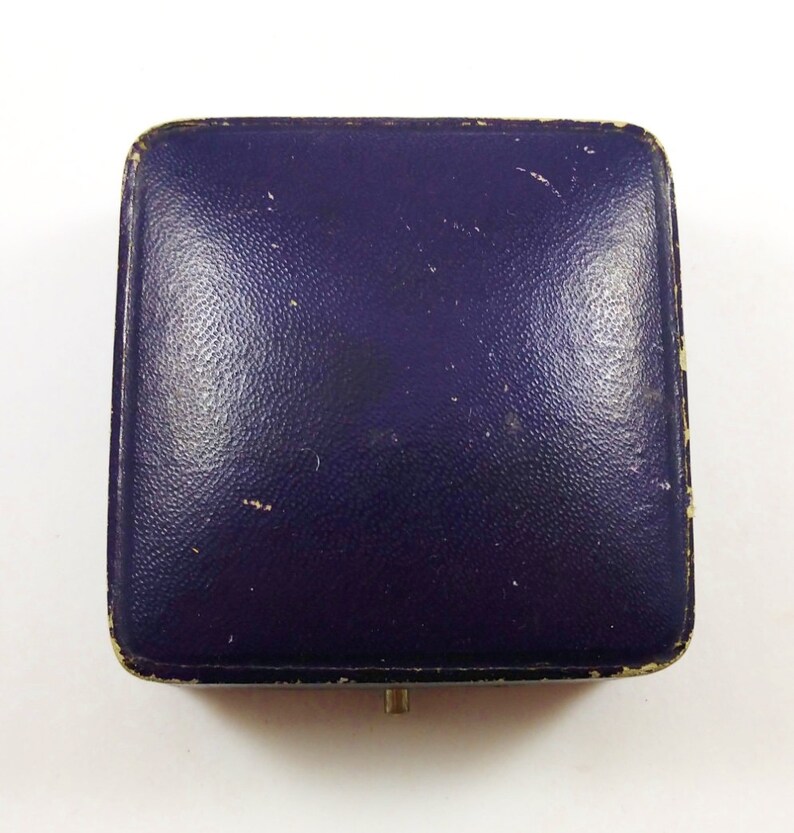 Vintage Leather Jewelry Box