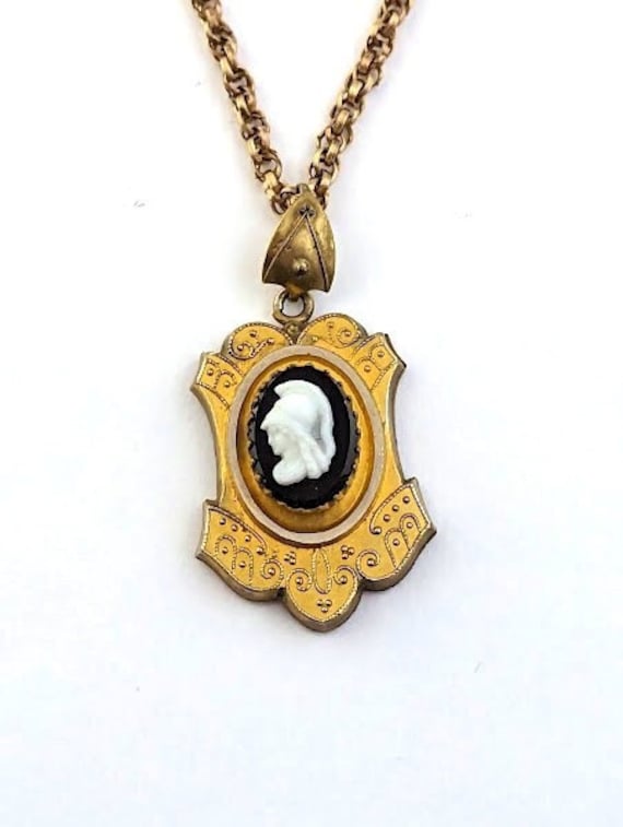 Victorian Cameo Necklace, 1900's, Vintage Jewelry - image 2