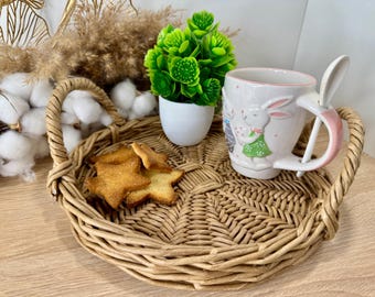 Decoratief rond rieten dienblad met handgrepen Salontafelblad, tafelblad, rustiek geweven blad, broodmand, fruitmand, dienblad, dienblad
