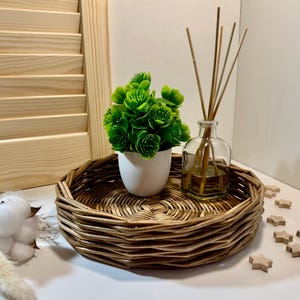 Round Tray, Round Basket Tray, Round Wicker Tray, Rustic Tray, Handles Basket Tray, Bread Basket Fruit Basket Serving Tray Basket Decor