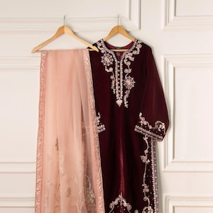 Embroidered Maroon Velvet Shalwar Kameez: 3-Piece Pakistani Suit