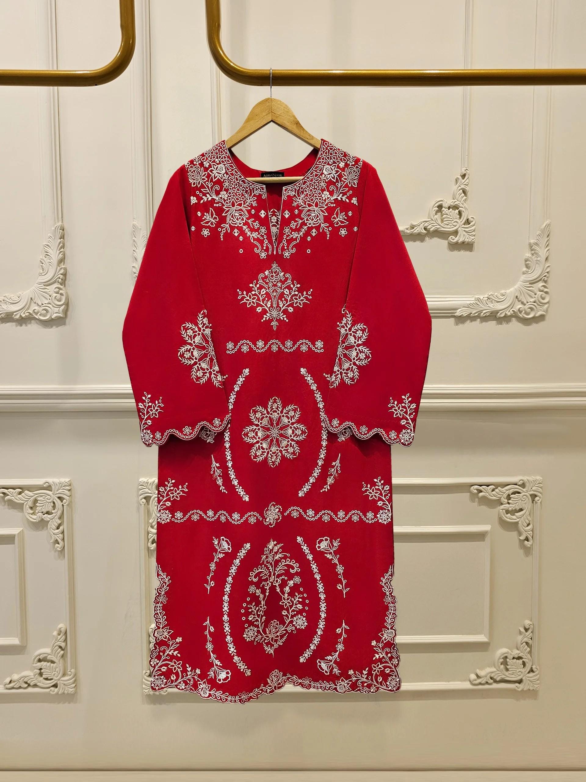 agha noor red dress Embroidered Organza Pakistani Dress: Agha Noor 3-Piece Set