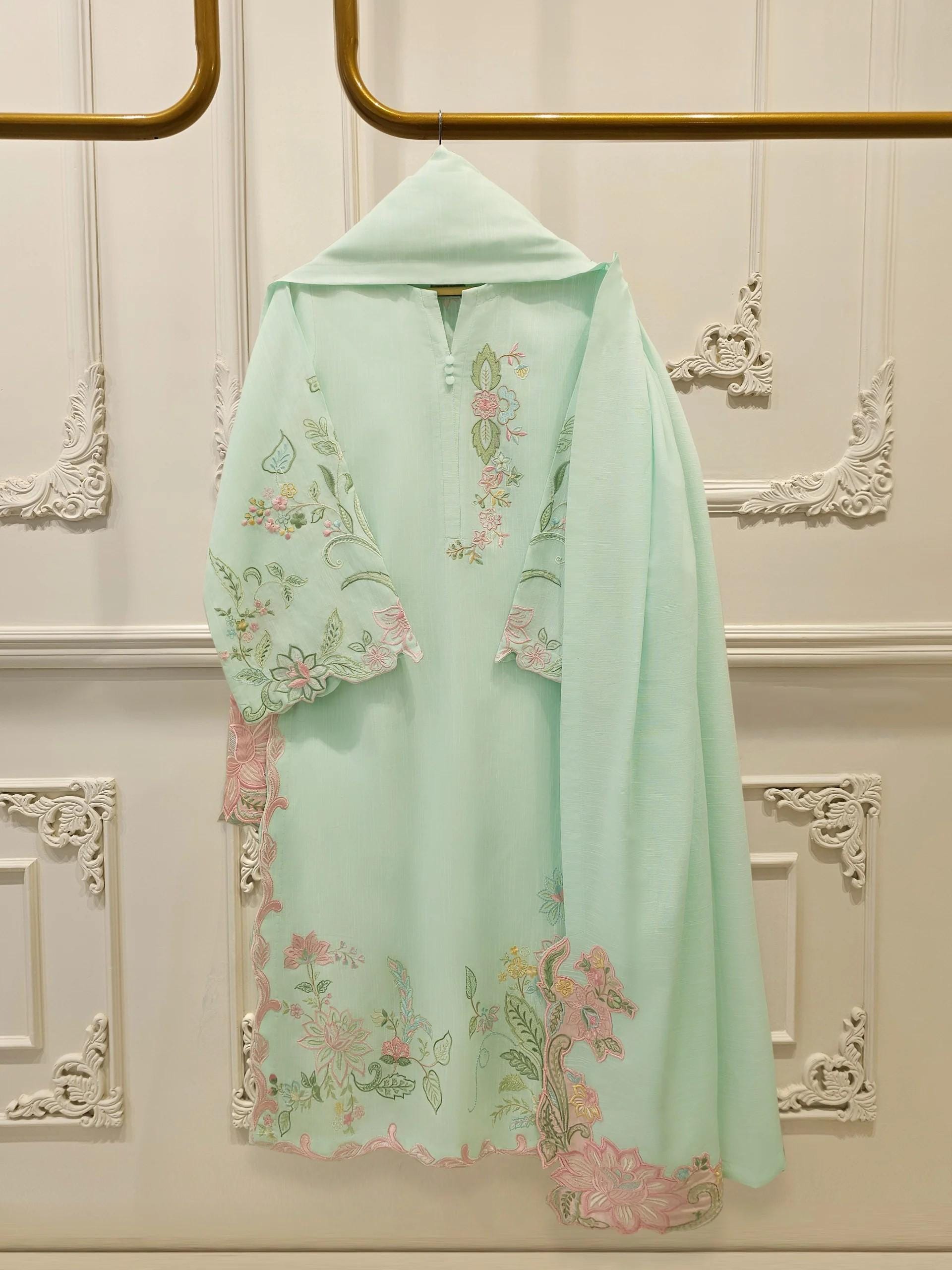 Agha Noor Green - Etsy