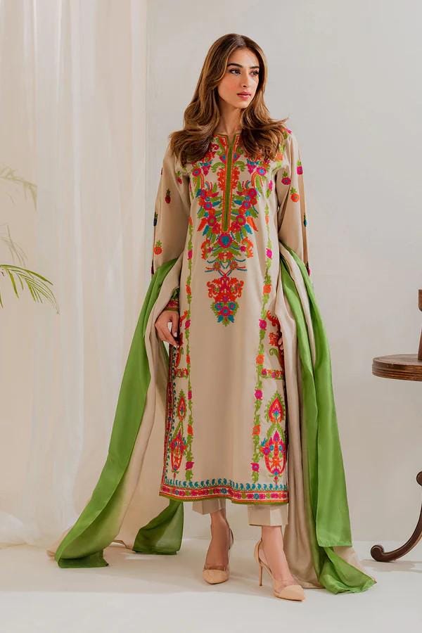 a line flowy dresses Ever-Pretty Inclusive Plus Size Chiffon Empire Waist Mother of the Bride Dress main image 1