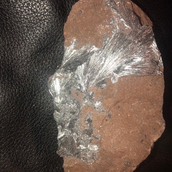Stibnita - Marruecos Mineral (798g.)  Manifestación de 6" x 3" Protección de la fundación de cristal y crecimiento personal