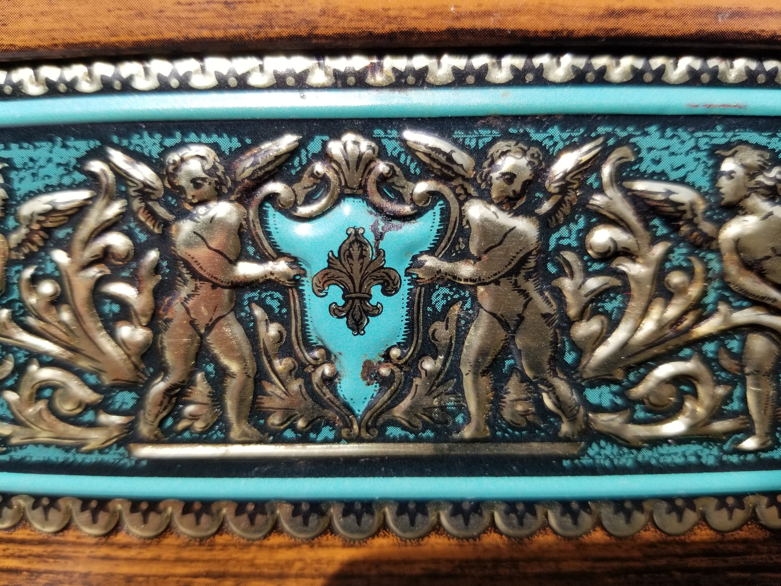 Vintage Metal Trinket Box Made in Hong Kong, Metal 