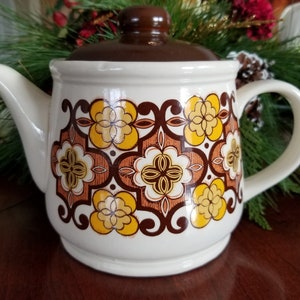Sadler Retro Teapot, 1970s Sadler 5 Cup Stoneware Teapot, Sadler Pottery Teapot Made in England