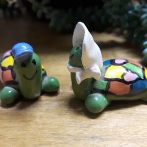 Miniature Hand Made Clay Turtle Couple, Hand Painted Clay Turtles