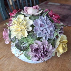 Large Adderley Porcelain Flower Arrangement, Bone China Floral Centrepiece, Adderley MD2 Bone China Flower Basket Ornament